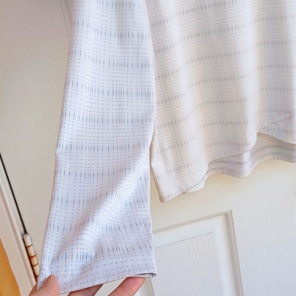 XERSION LS Athletic Yoga Top Sz L - Picture 6 of 6